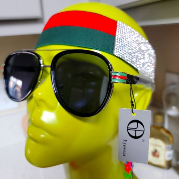 Accessories - Sunglasses